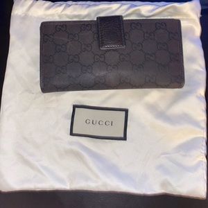 Brown Women’s Gucci Wallet